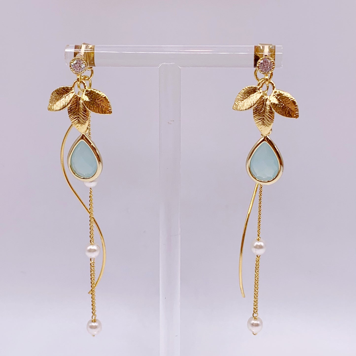 Golden leaf with Golden Chain and Pearl Dangling Earrings