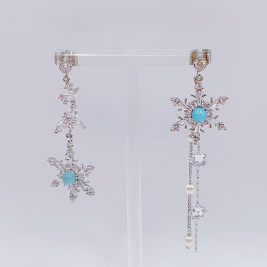 Silver Snow Flake With White Crystal Earrings